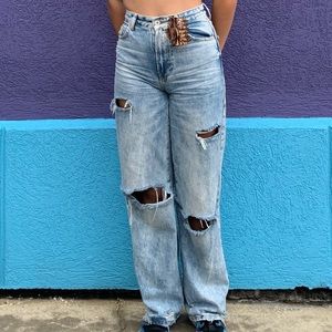 Bershka high rise 90’s jeans